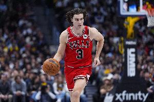 苦苦支撐！吉迪半場7中4拿到全隊最高10分4板4助 三分1中1